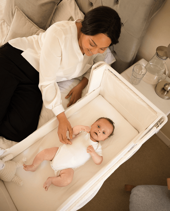 Hera Bedside Bassinet - Scandi White | Natural with included Mattress - Gaia Baby