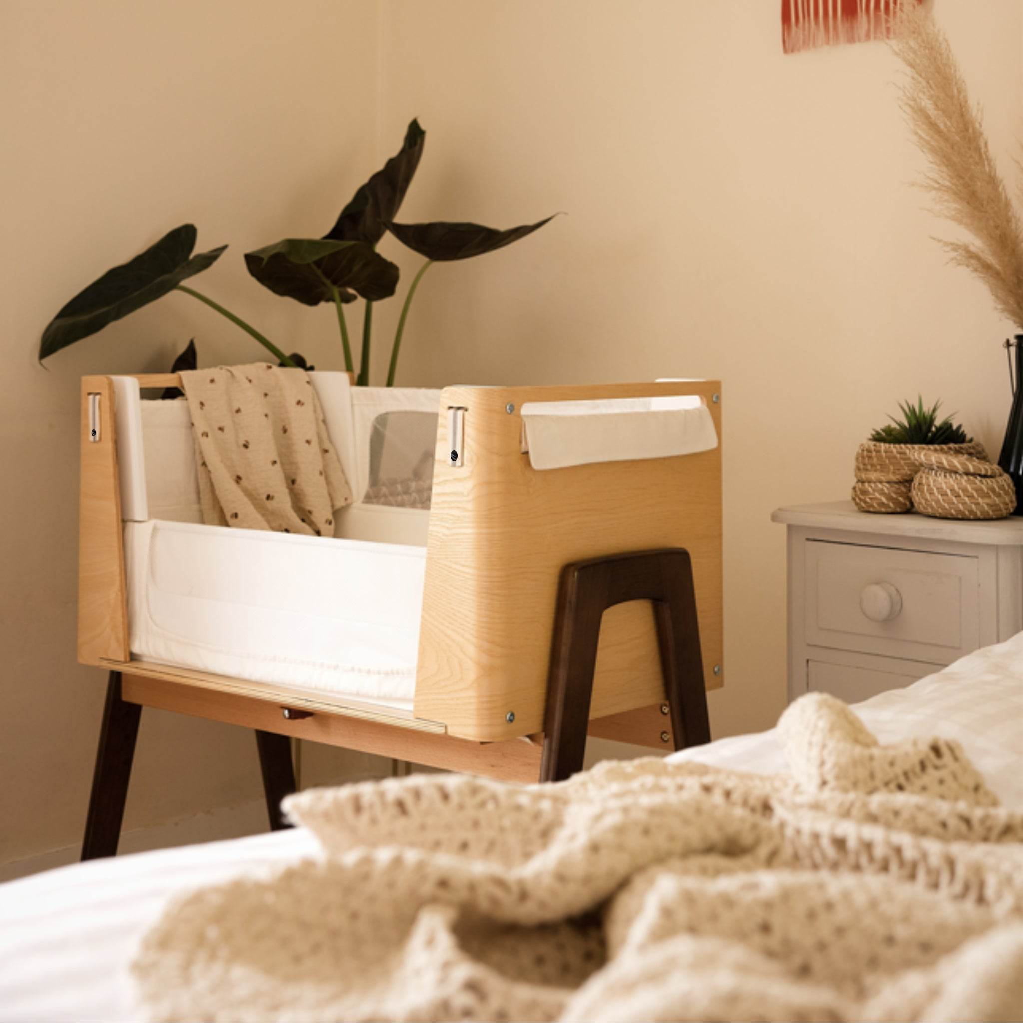 Hera Bedside Bassinet - Natural Ash | Walnut with included Mattress - Gaia Baby
